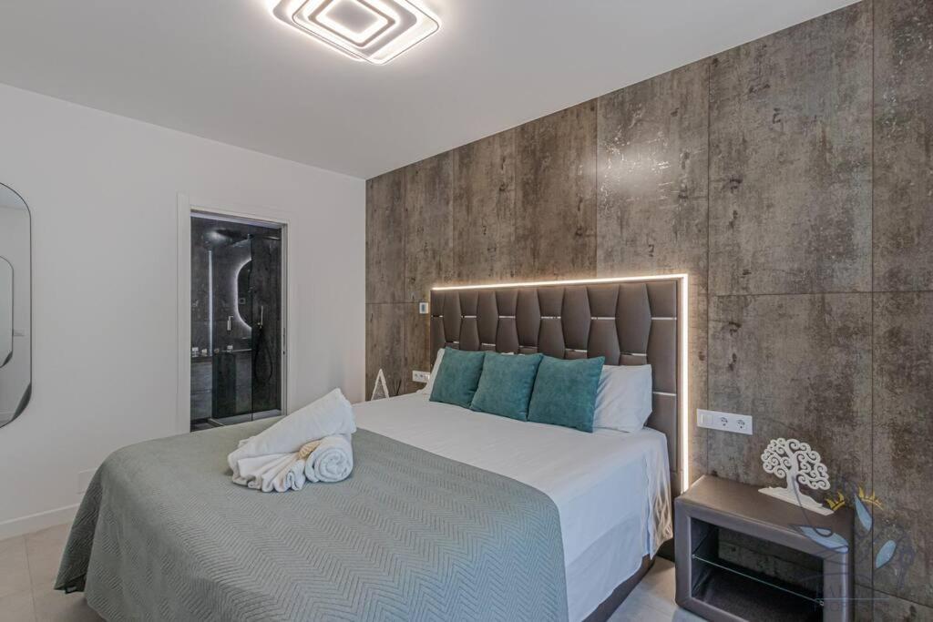 Puerto Marina Luxury 2Bdr Apartment With Sea View Benalmádena Eksteriør billede