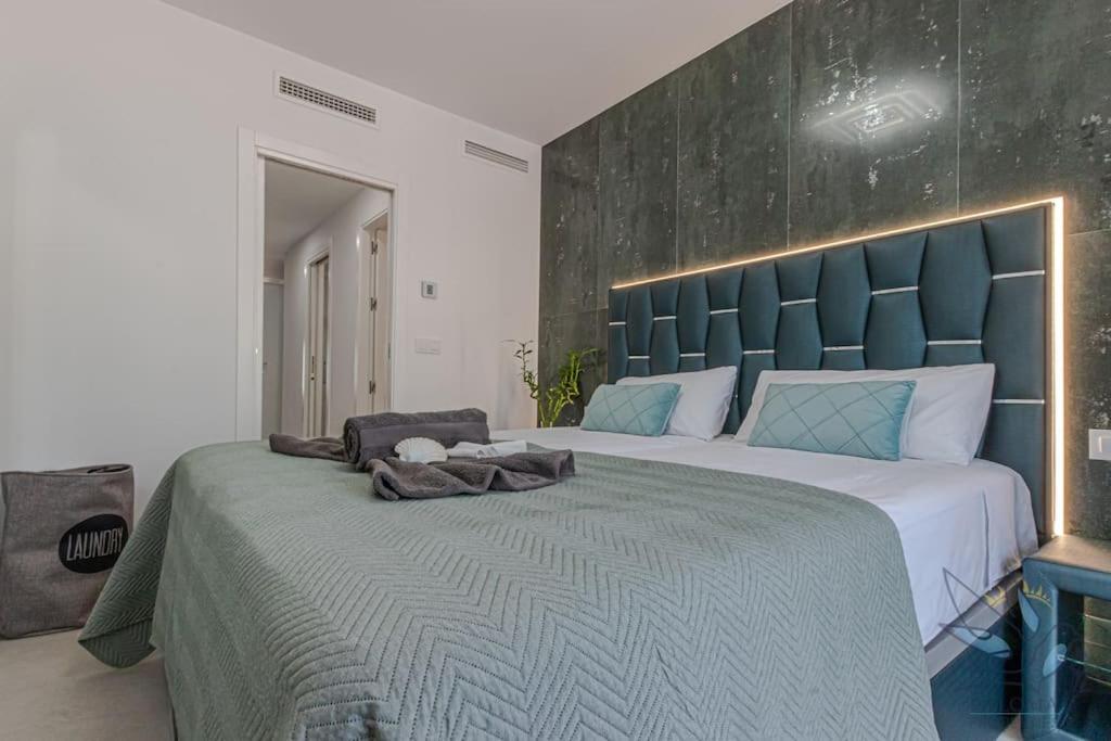 Puerto Marina Luxury 2Bdr Apartment With Sea View Benalmádena Eksteriør billede